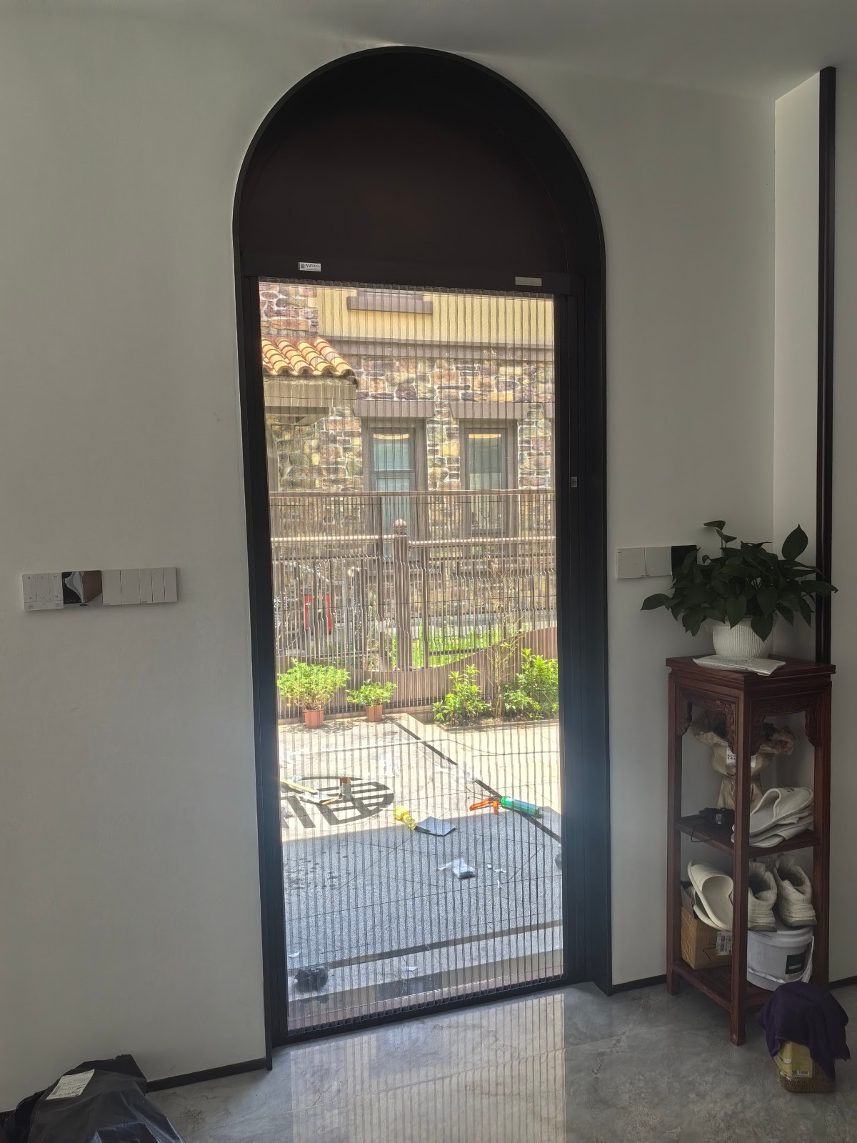 蘭博路別墅紗門